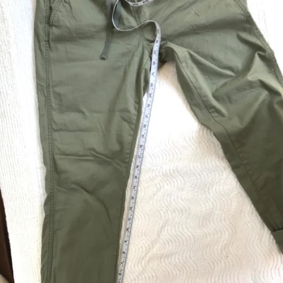 L.L.Bean Olive Green Chino Pant - Picture 7 of 9